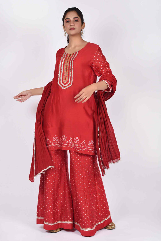 Aria Red Bandhani Suit Set – Thread & Button